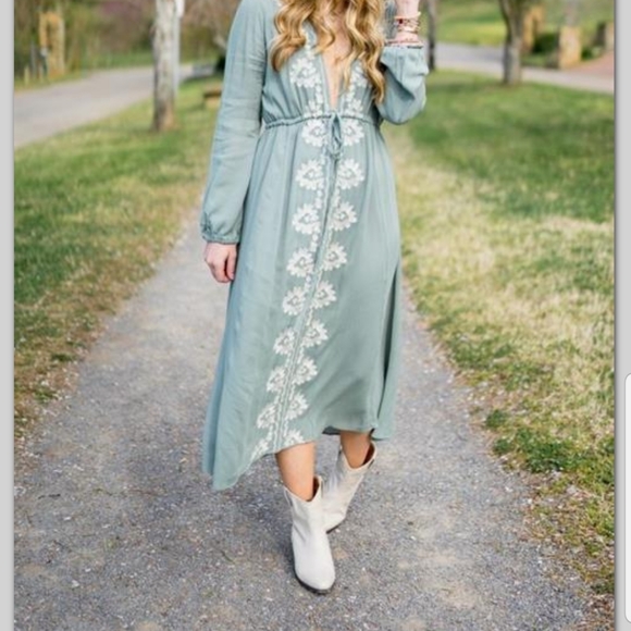 NWT Faux Leather Short Pull On Western Boots - Picture 2 of 6